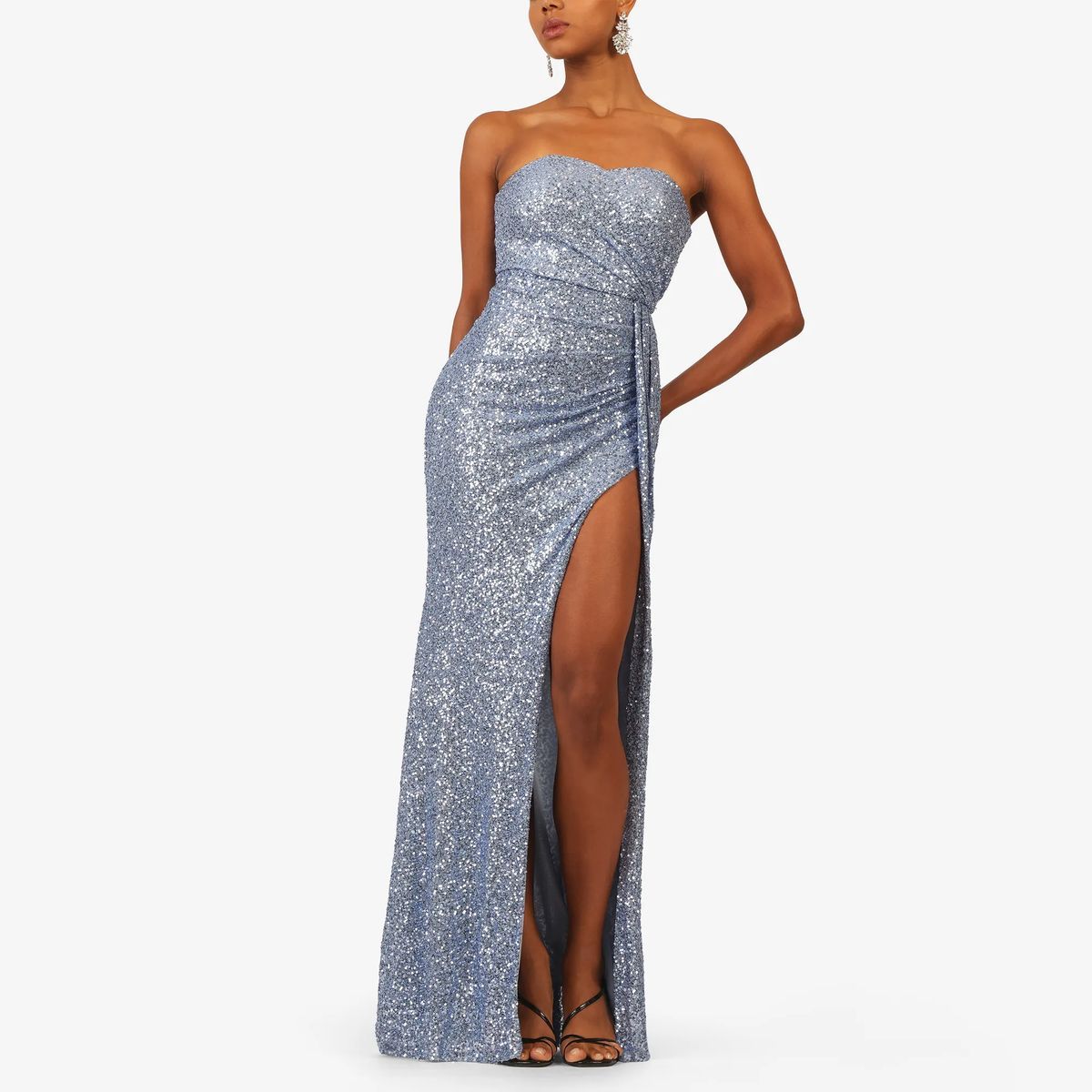 Paillettenbesetztes trägerloses Abendkleid