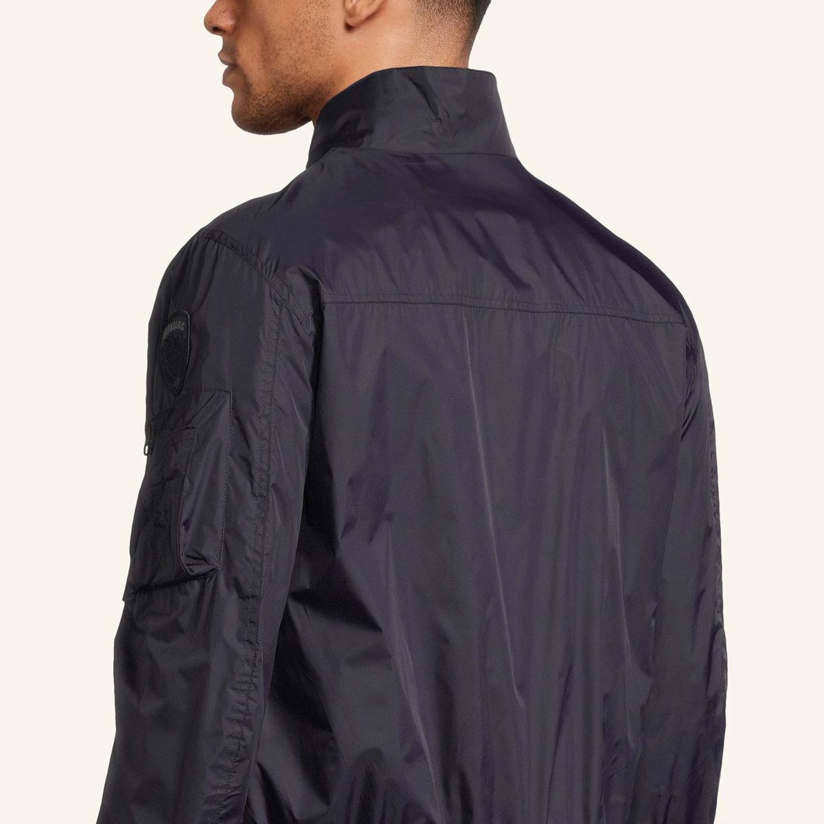 Klassische Bomberjacke mit Taschen-Detail
