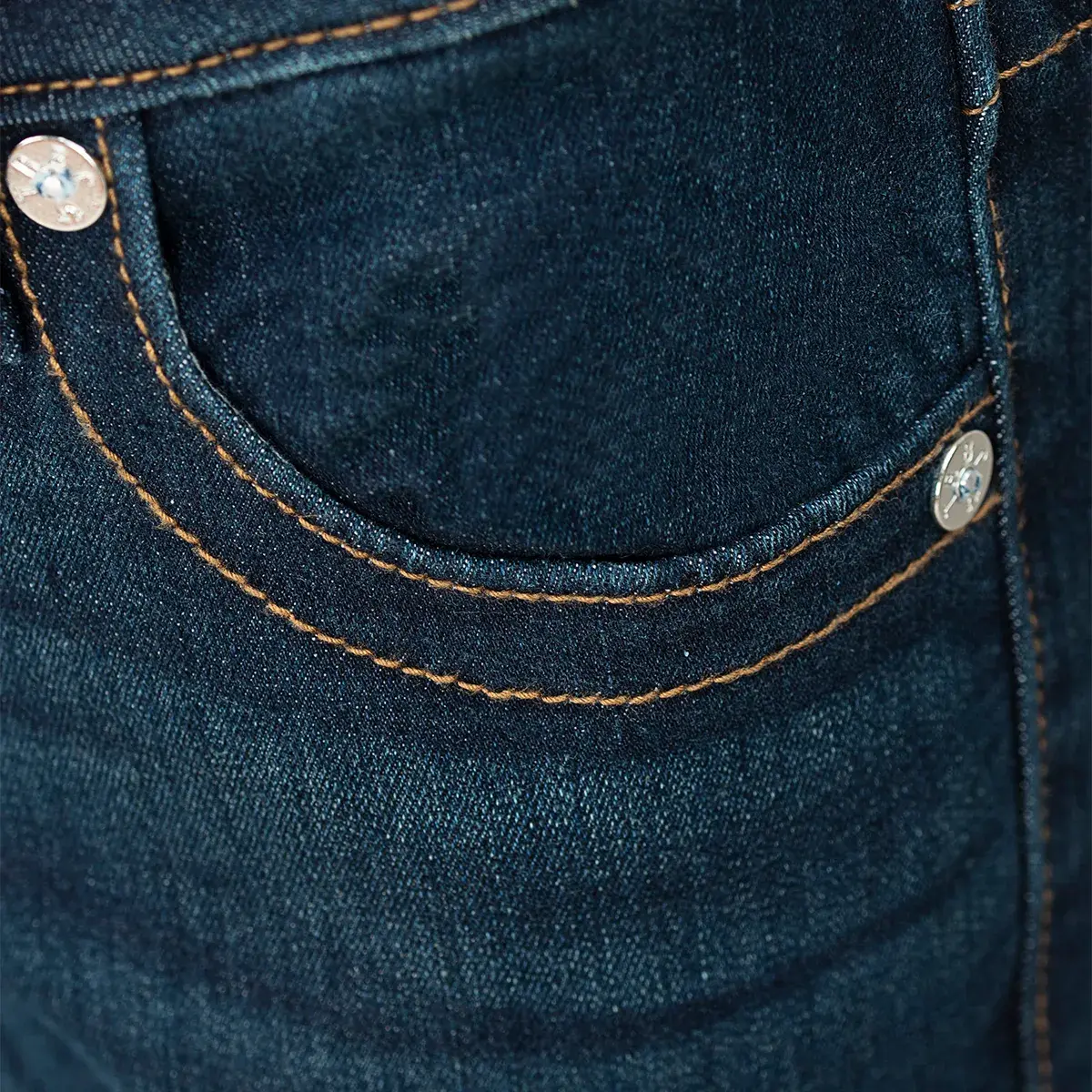 Dunkelwaschung Skinny Fit Jeans