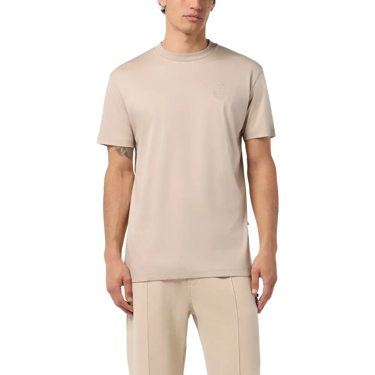 Basic T-Shirt mit Logo-Stickerei