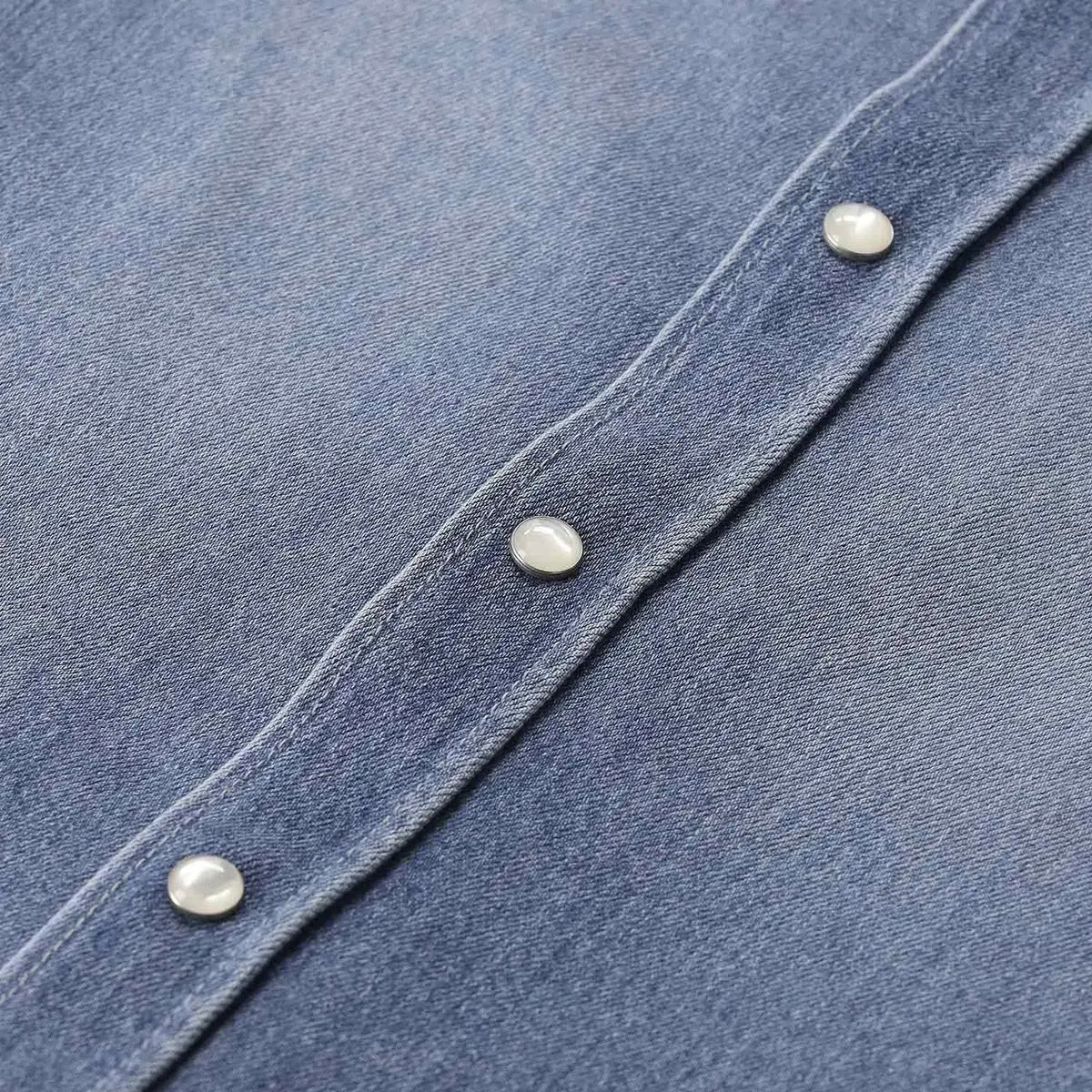 Klassisches Jeanshemd mit Logo-Detail