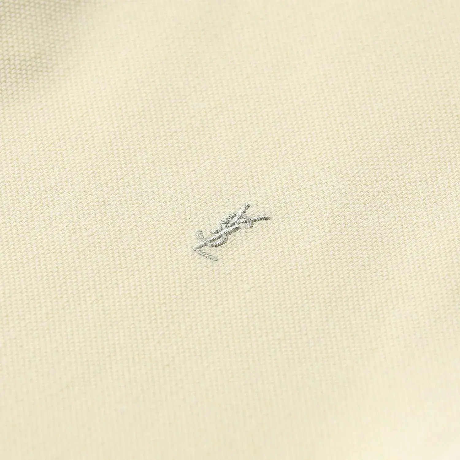 Elegantes Piqué-Polohemd mit Logo-Stickerei