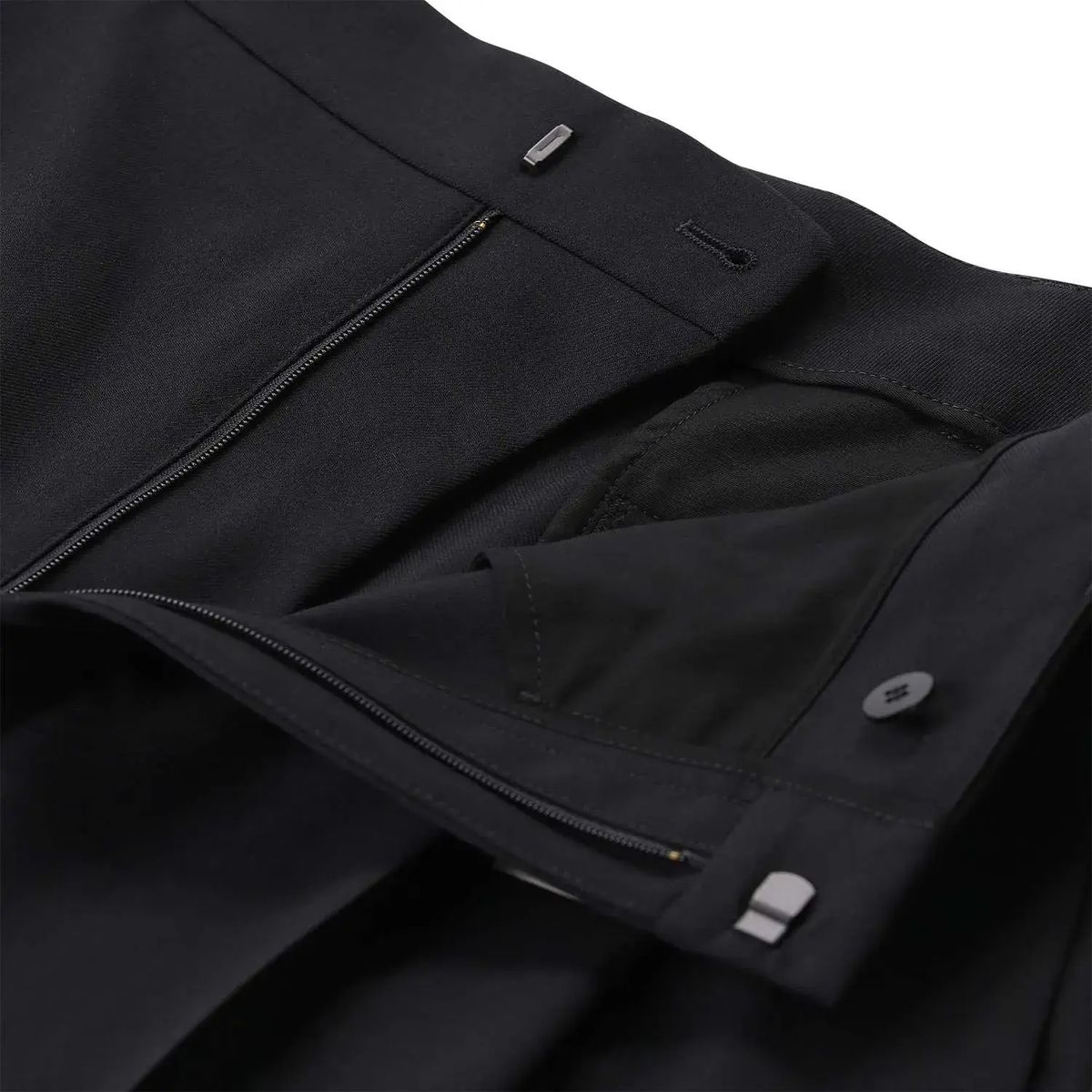 Moderne Karottenhose aus Wolle
