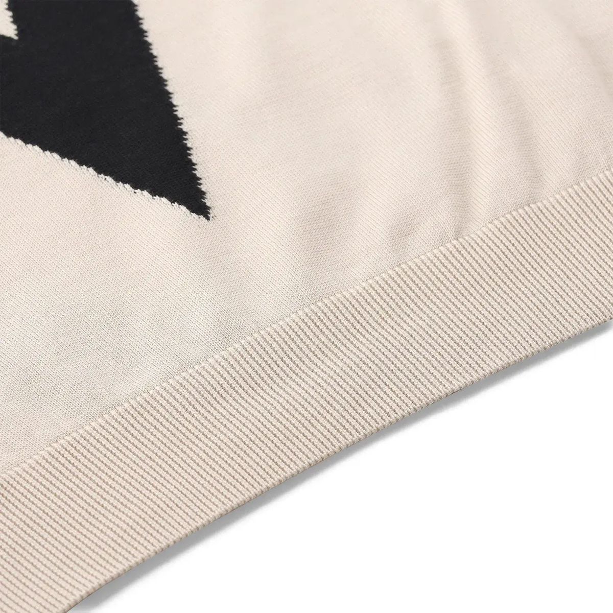 Modernes Baumwollstrick-Poloshirt mit V-Design