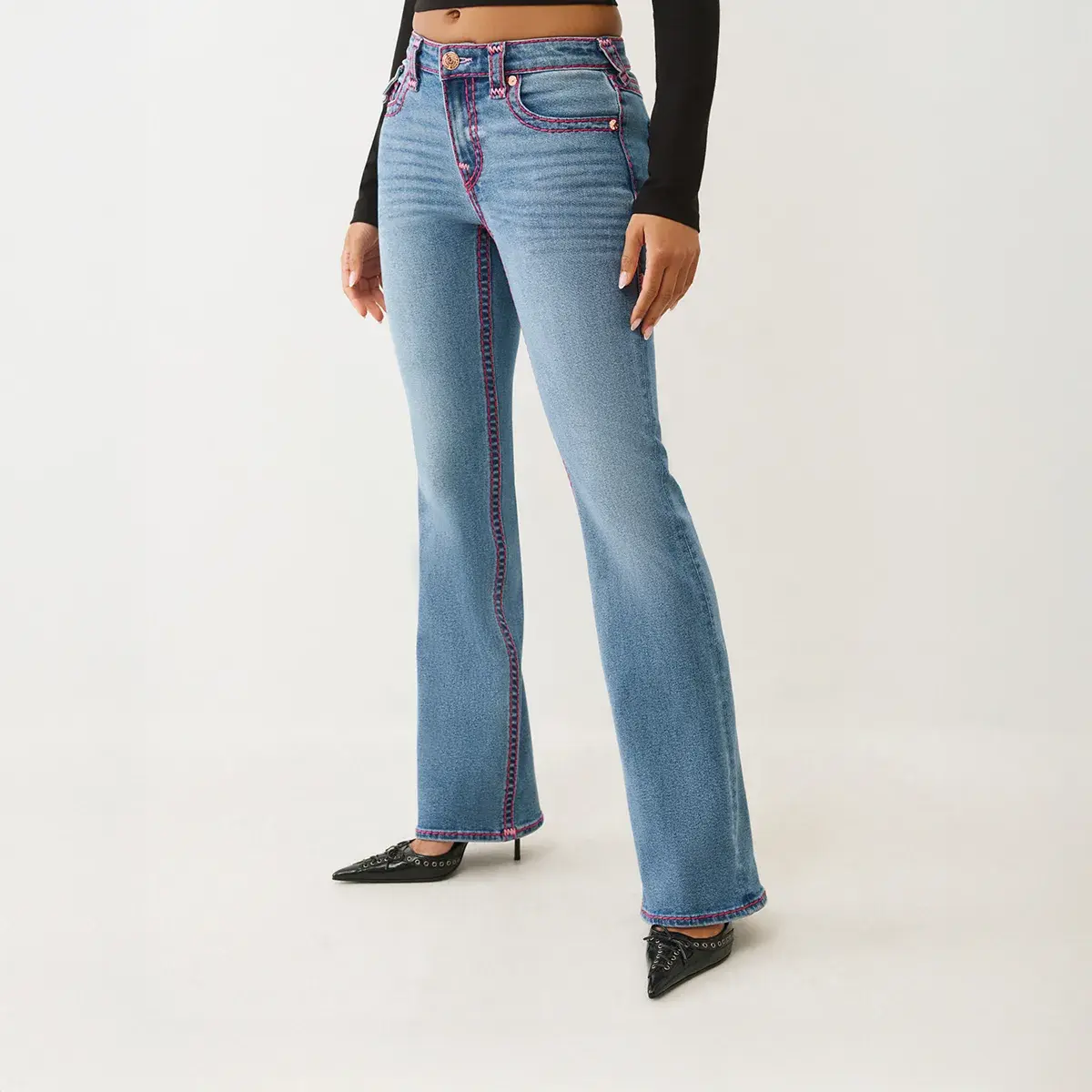 Bootcut-Jeans mit pinkfarbenen Nähten