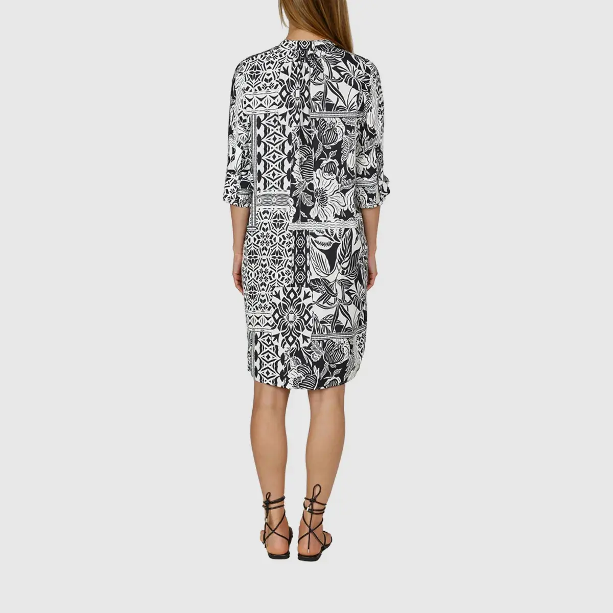 Kleid mit Patchwork-Print und lockerer Passform