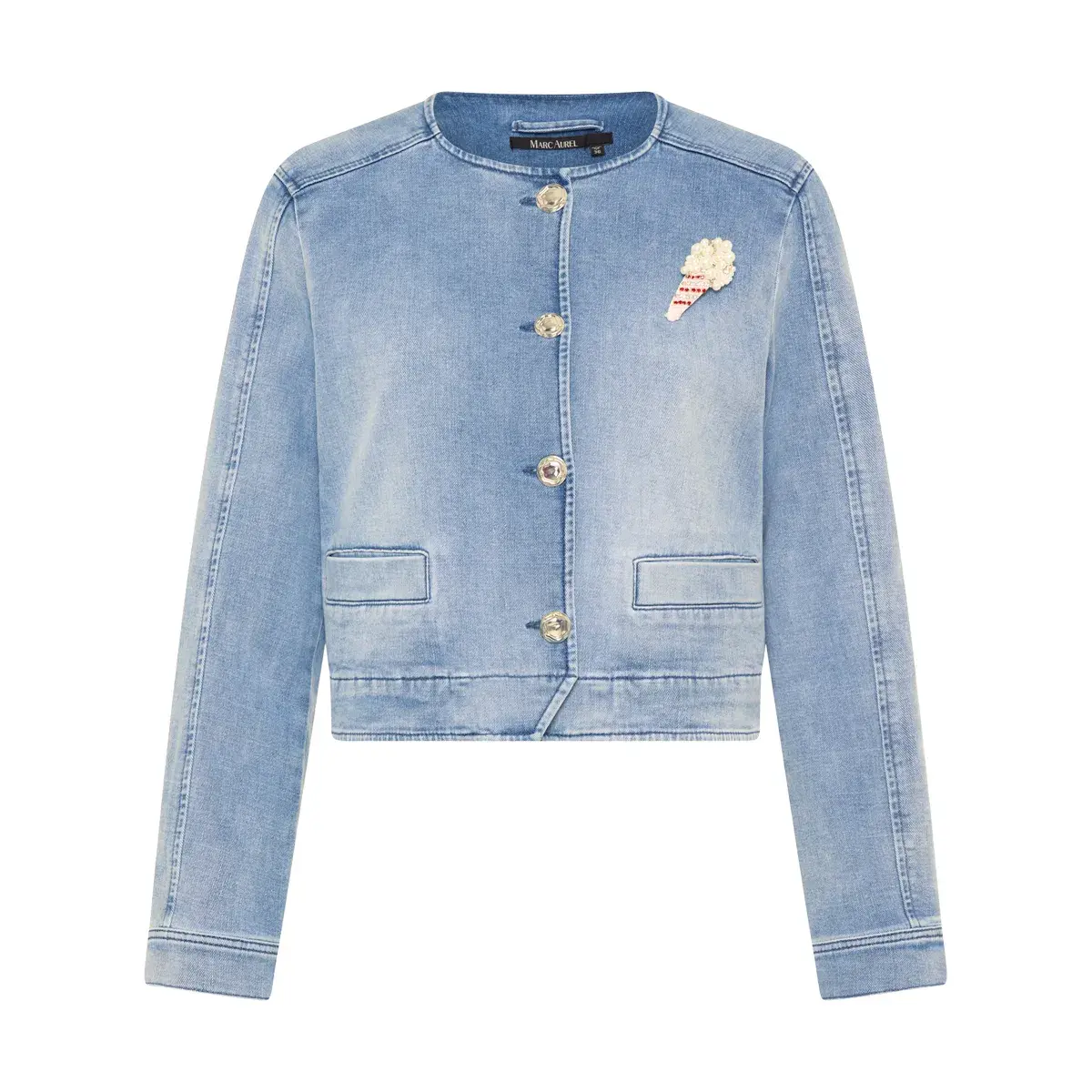 Kragenlose Kurzjacke aus Denim mit Brosche