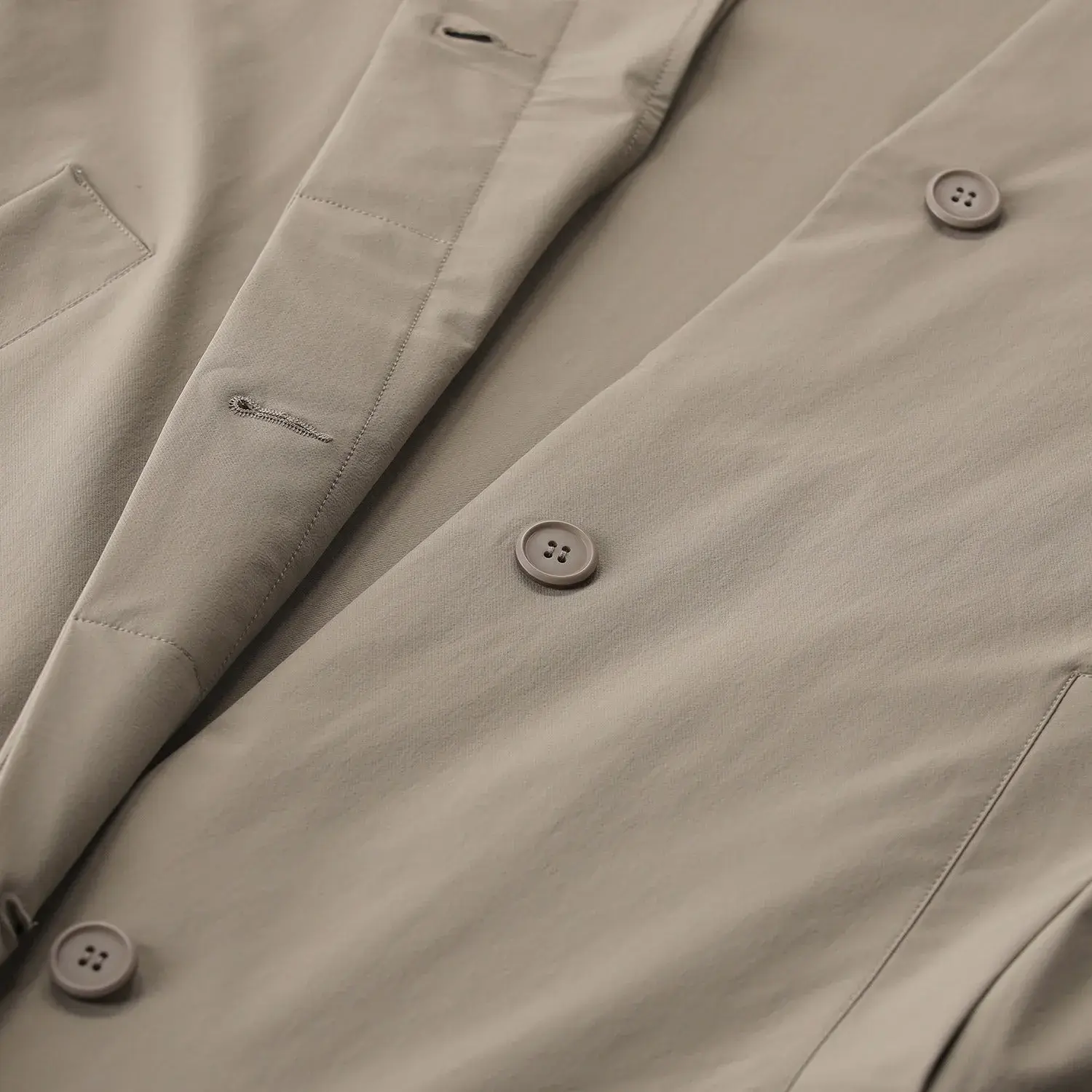 Minimalistischer, langer Trenchcoat Sheer