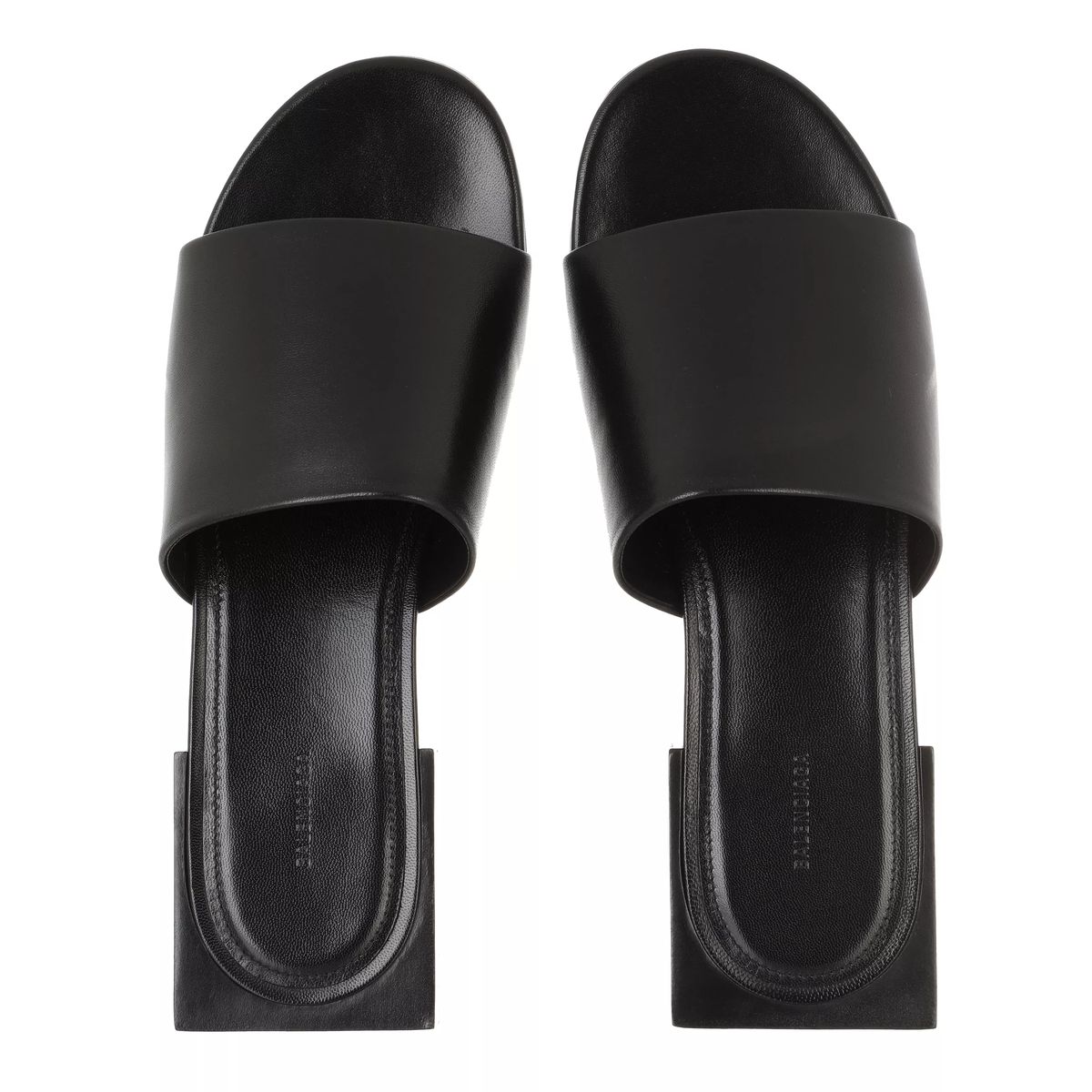 Minimalistische Leder-Sandalen mit quadratischer Zehenpartie