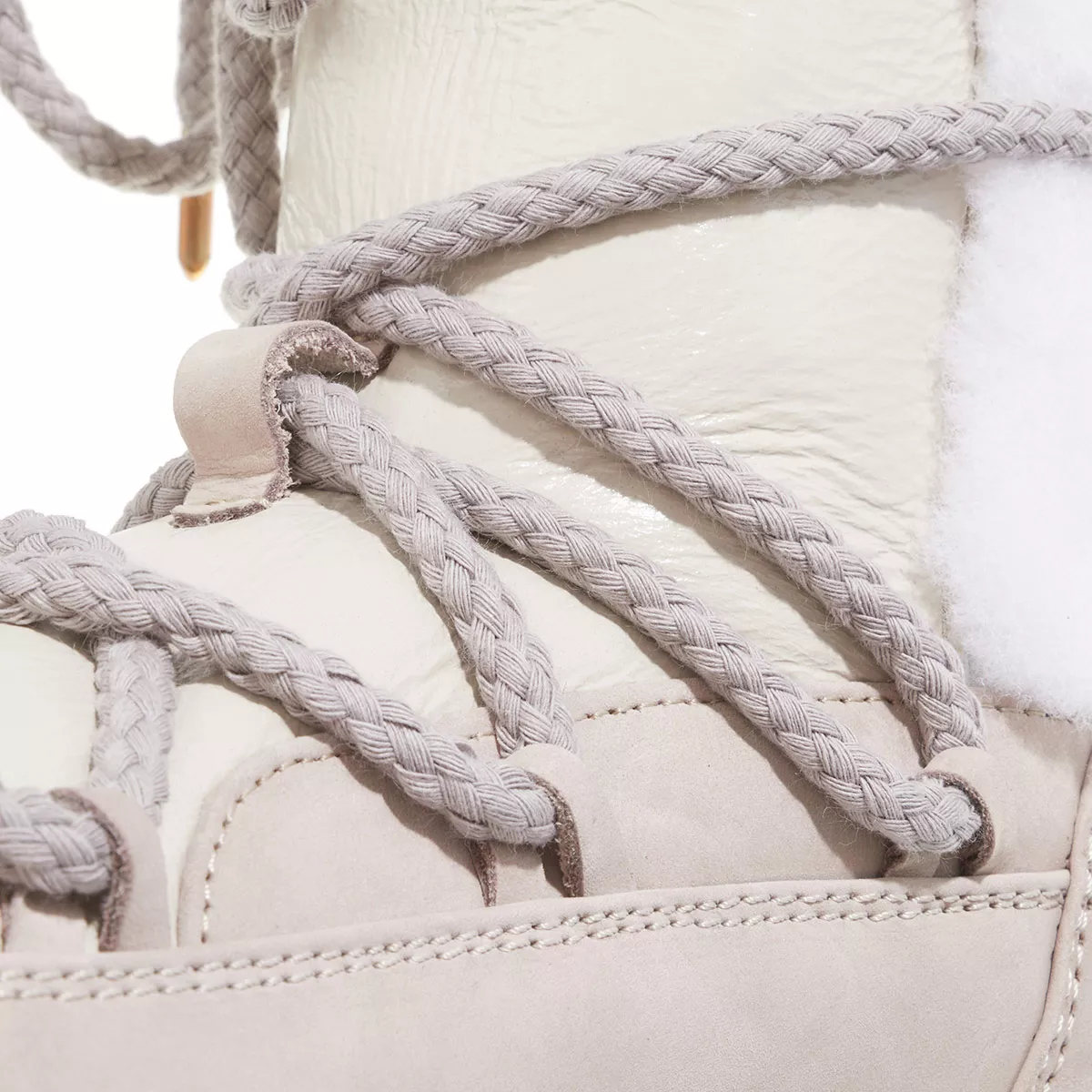 Schnürstiefel mit Shearlingfutter