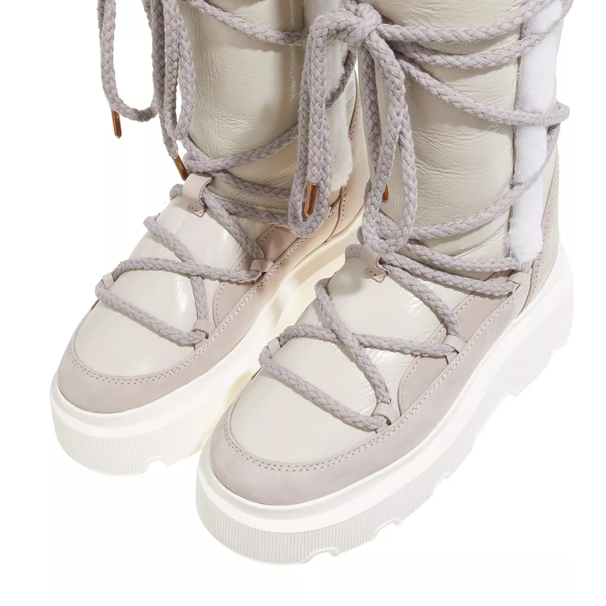 Schnürstiefel mit Shearlingfutter