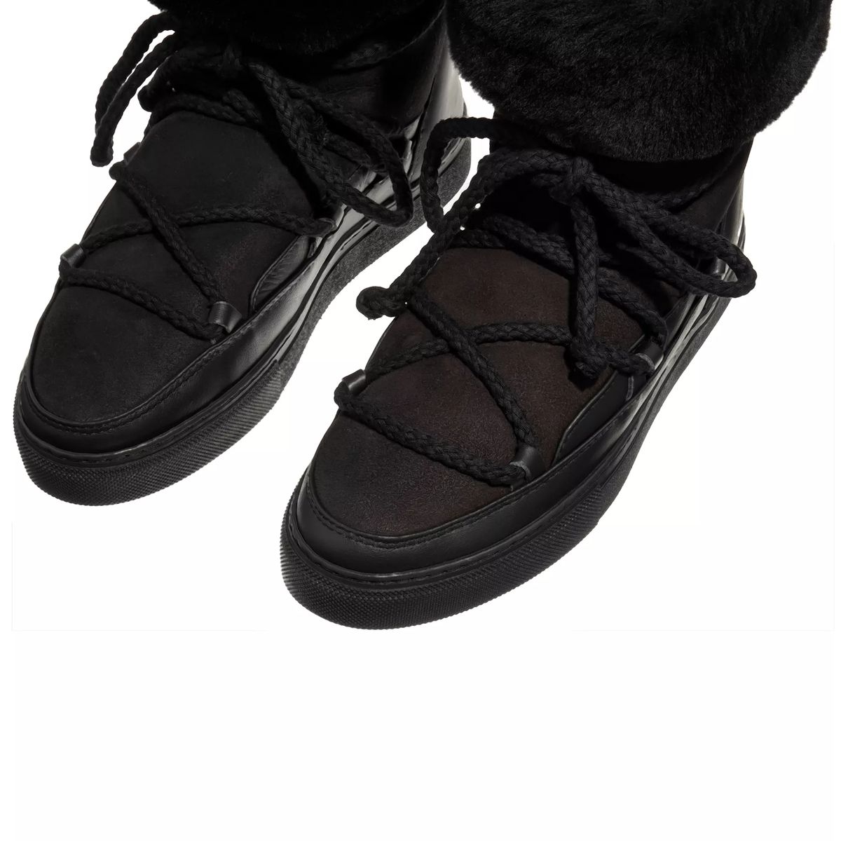 Schwarze Shearling-gefütterte Stiefeletten