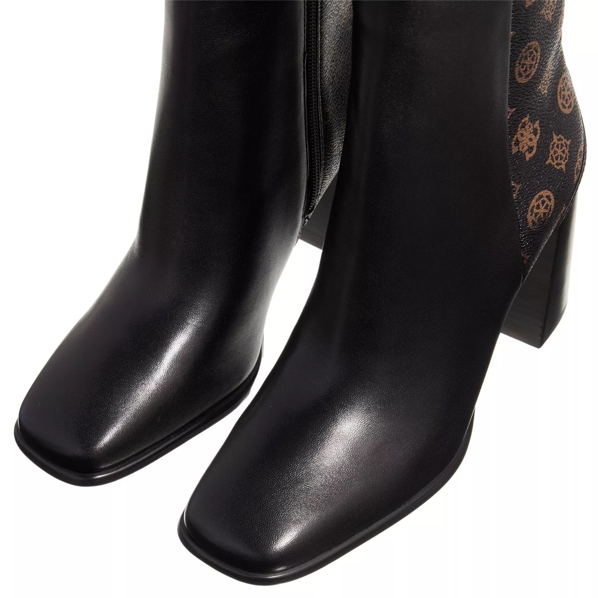 Schwarze Stiefeletten mit Absatz