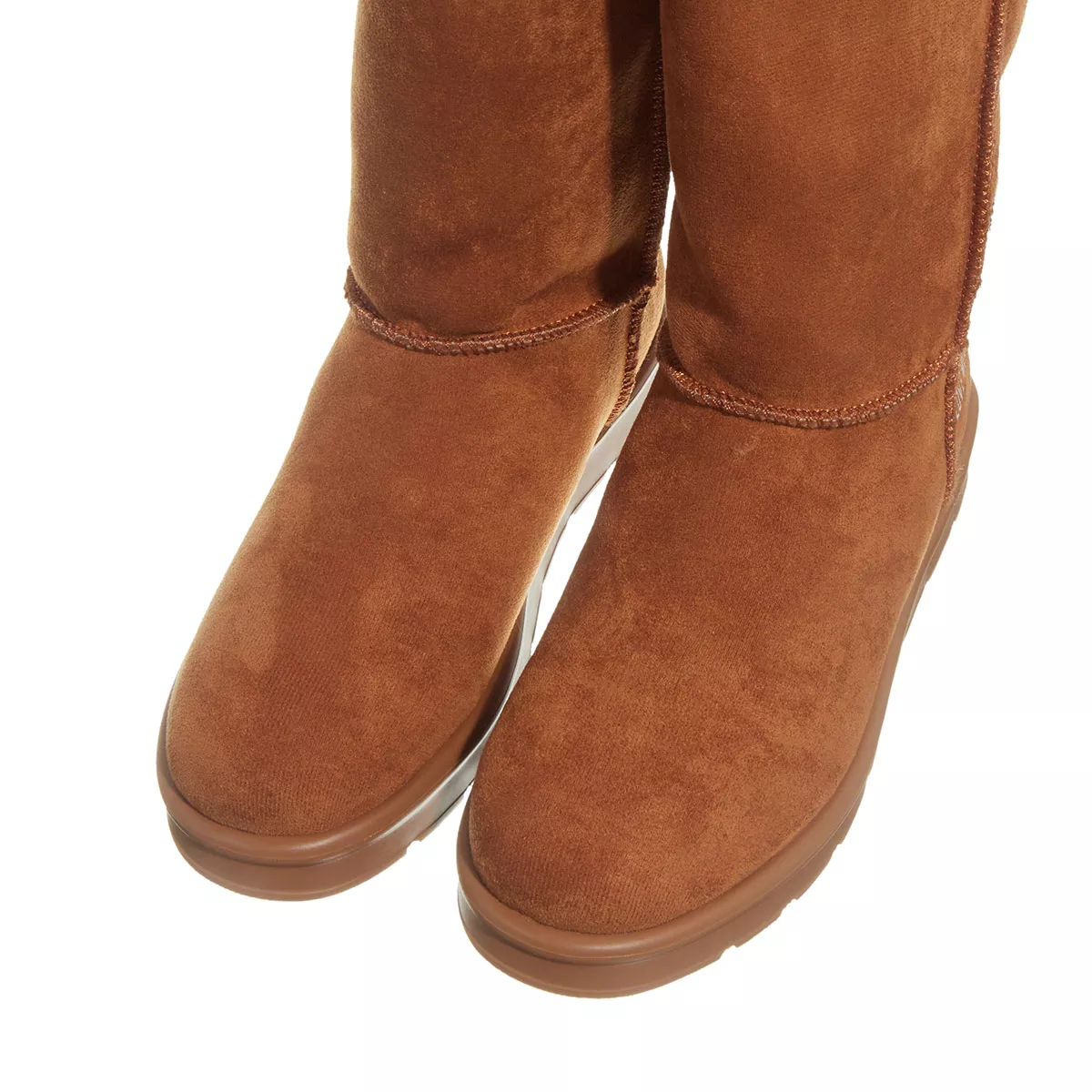Braune Winterstiefel bis zur Mitte der Wade