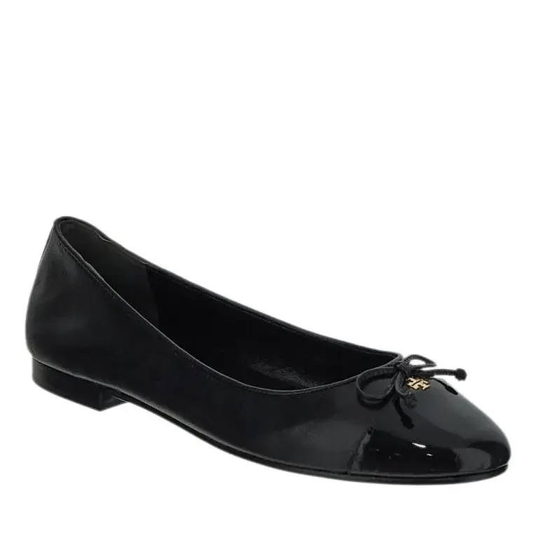 Ballerinas aus Leder mit Kappe