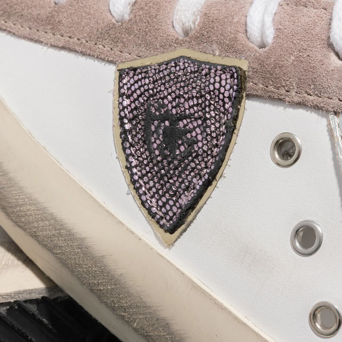 Low-Top Mode-Sneaker