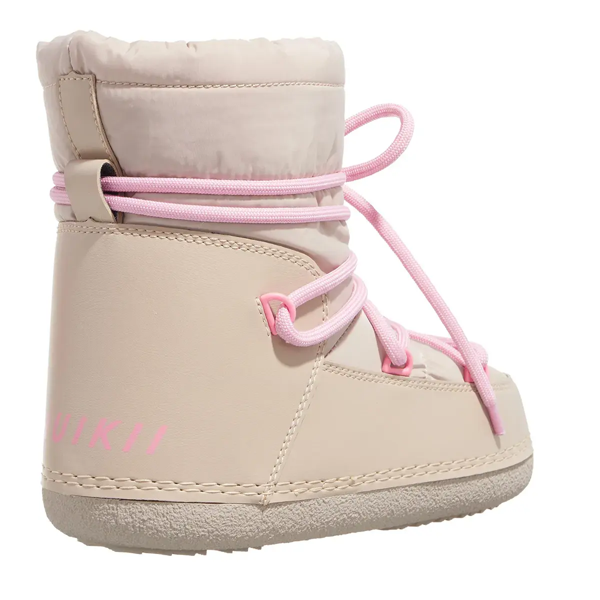 Gefütterte Winterstiefel mit Schnürsenkeln