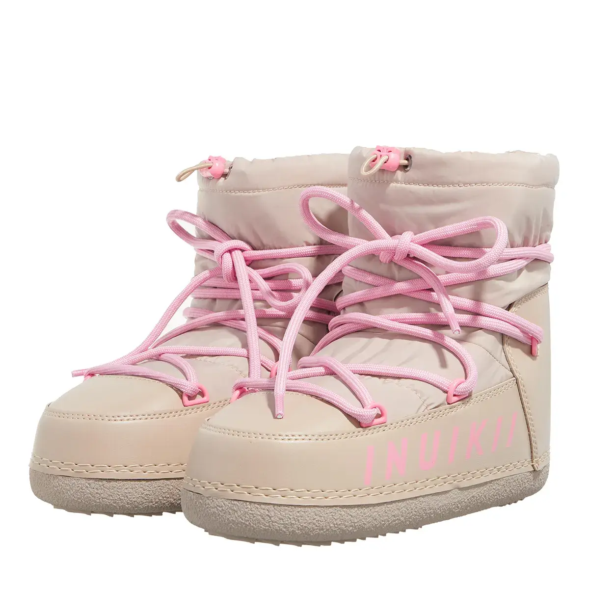 Gefütterte Winterstiefel mit Schnürsenkeln