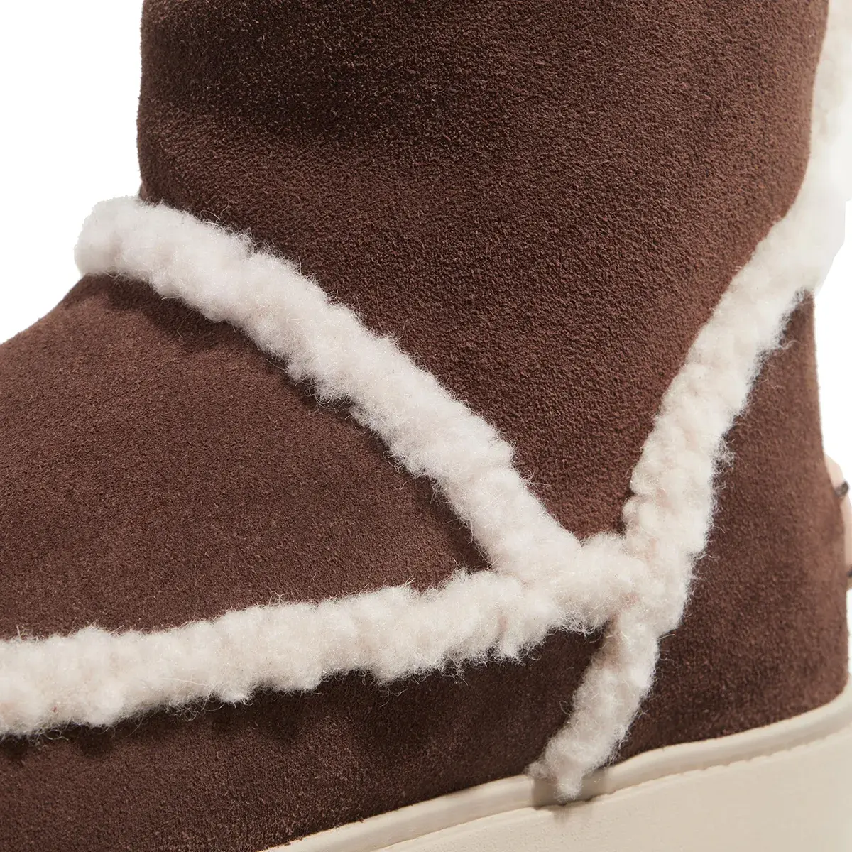 Klassische niedrige Shearling Winterstiefel