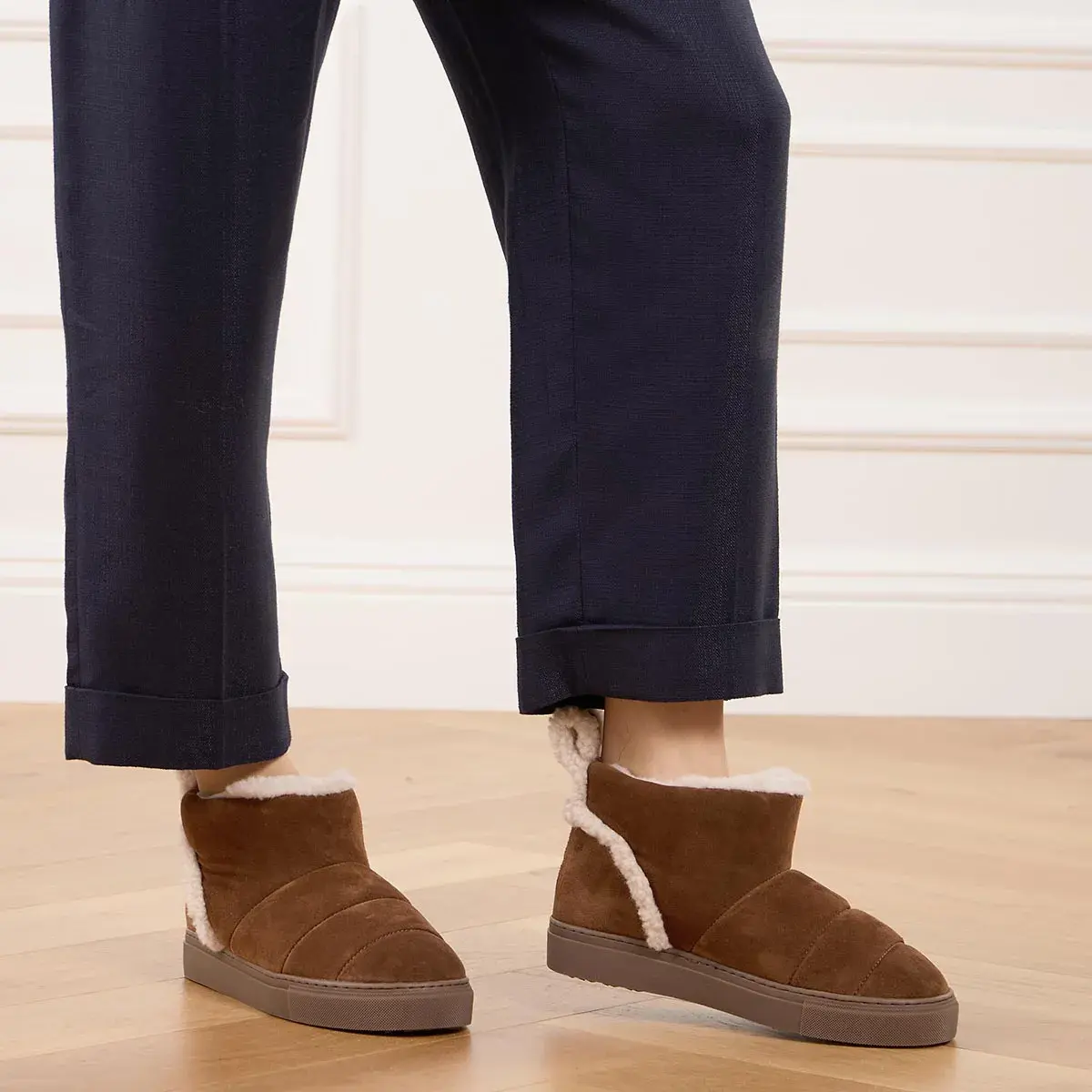 Wildleder Shearling-Besatz Slip-On Stiefel