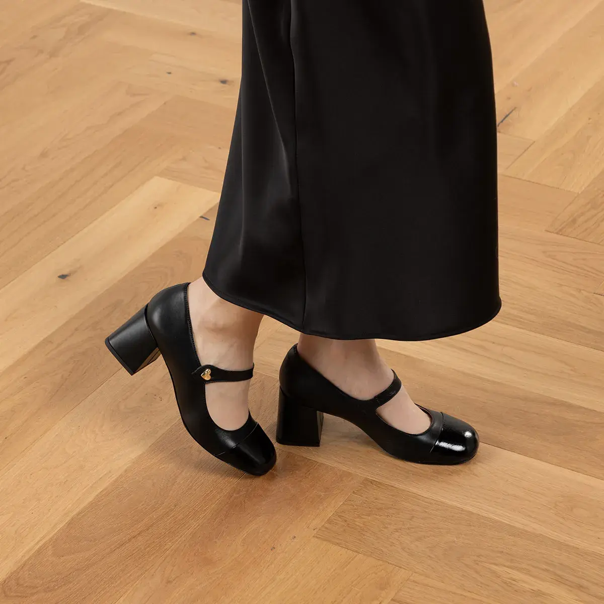 Schwarze Mary Jane Pumps mit Blockabsatz