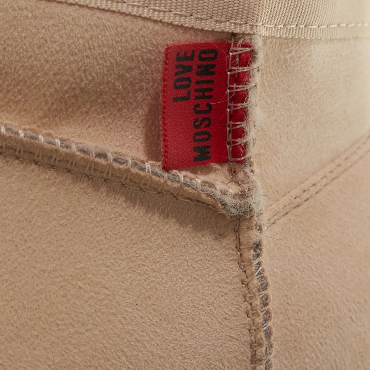 Stiefeletten aus beigem Wildlederimitat