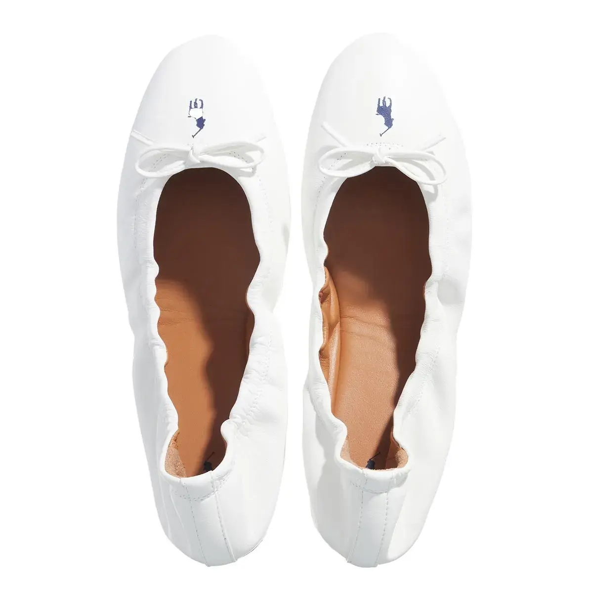 Weiße Ballerinas aus Leder mit Schleife