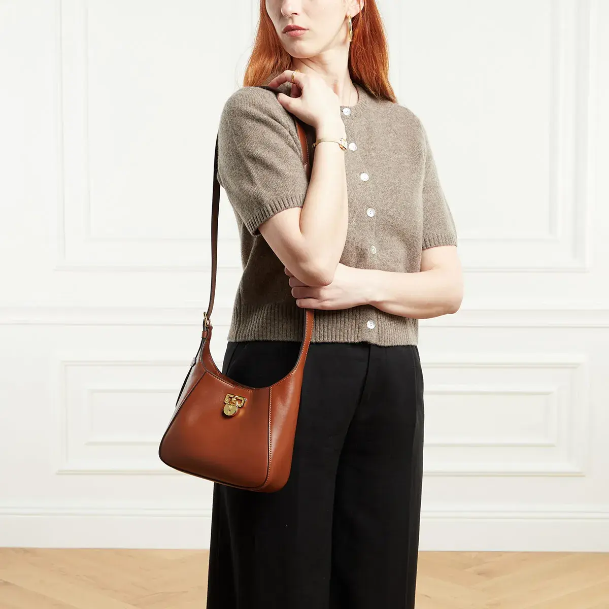 Leder Hobo Tasche mit Schloss-Detail