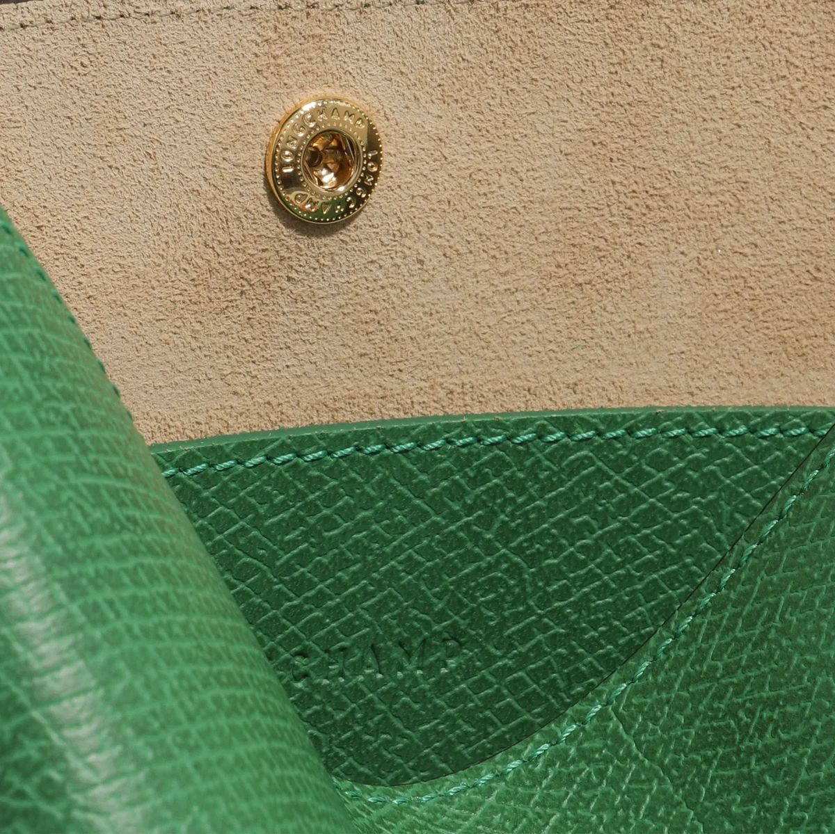 Strukturierte Leder-Beuteltasche