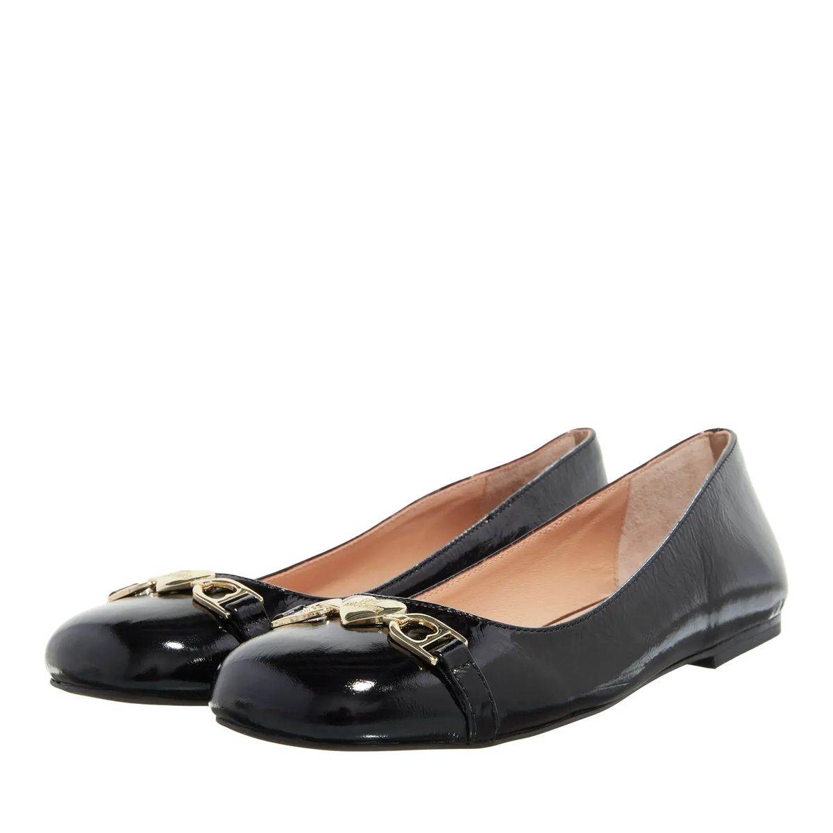 Ballerinas aus Lackleder mit Schnalle