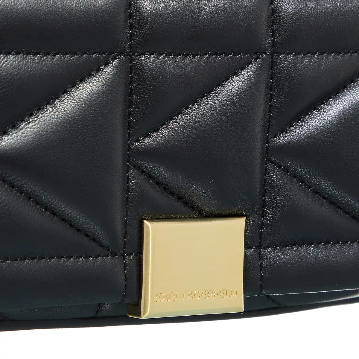 Gesteppte Schultertasche mit verstellbarem Riemen