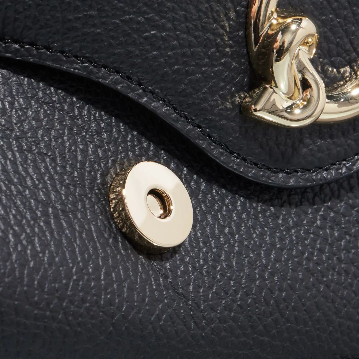 Elegante schwarze Lederschultertasche