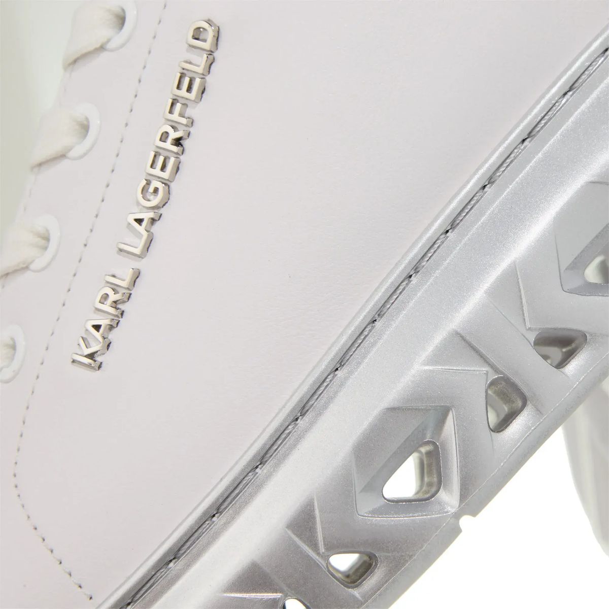 Modische Low-Top Plateau Sneaker