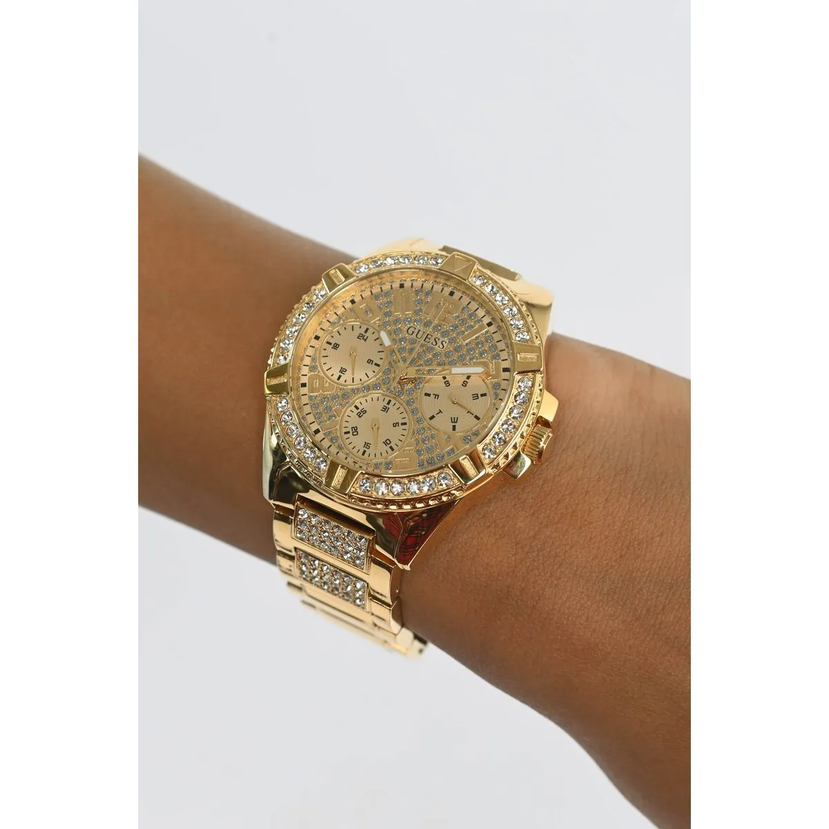 Goldfarbene Chronograph Damenuhr mit Kristallen