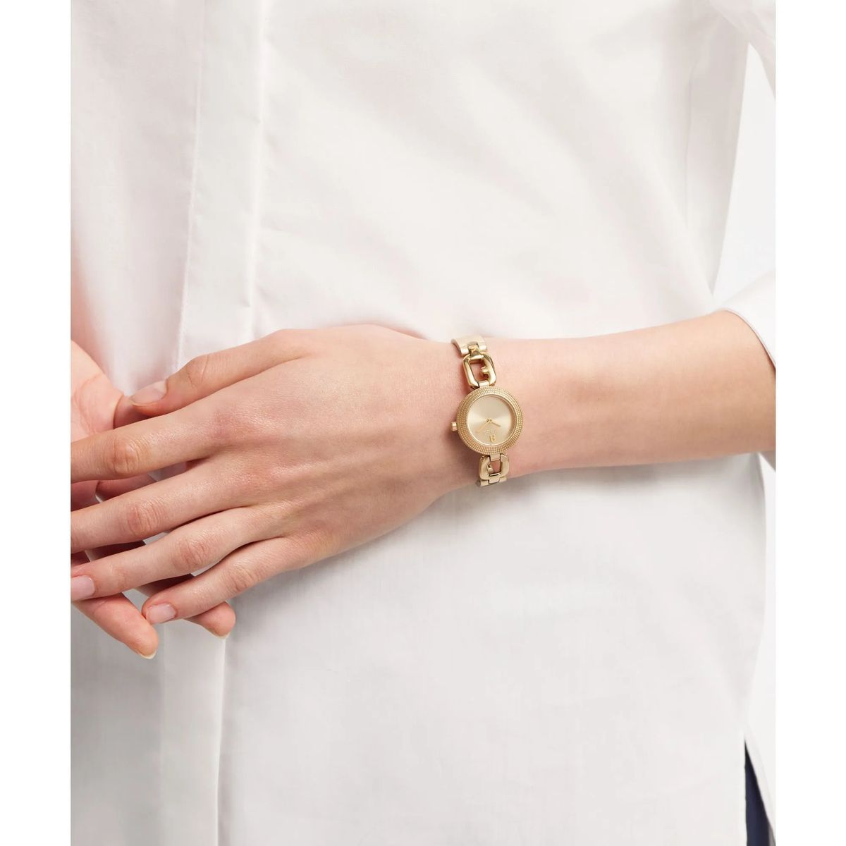 Elegante goldfarbene Kettenarmbanduhr