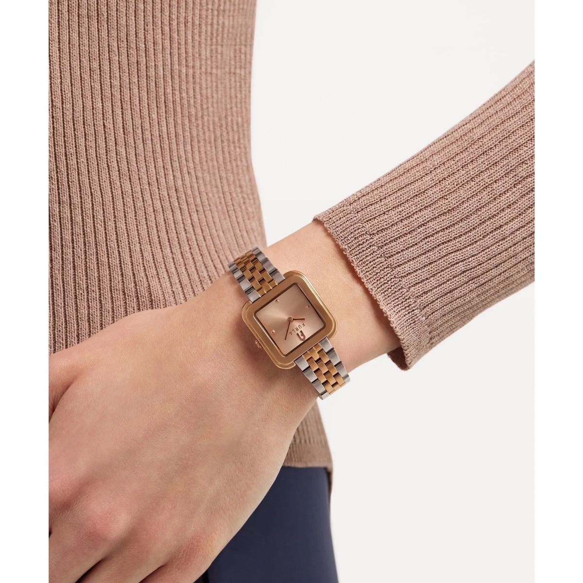 Zweifarbige Armbanduhr mit quadratischem Zifferblatt