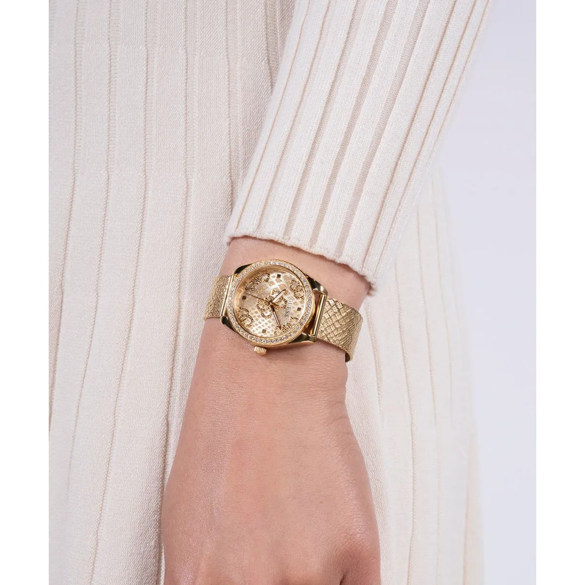 Elegante Mesh-Uhr mit Kristallakzent