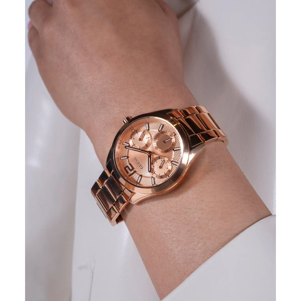 Rosegoldene Multifunktions-Armbanduhr
