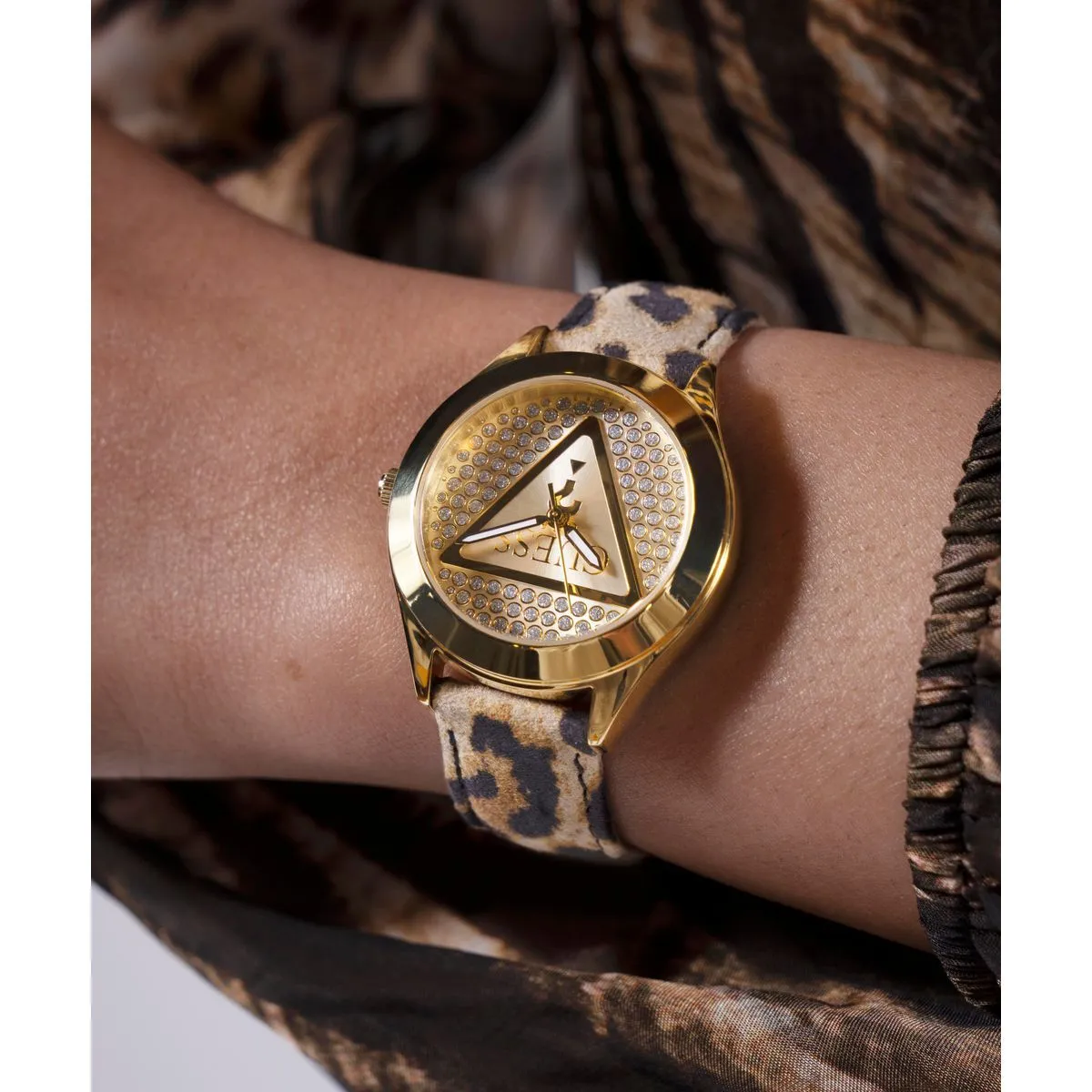 Glam Goldfarbene Uhr mit Leopardenmuster