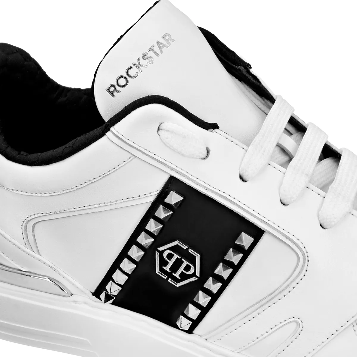 Rockstar Leder-Sneaker mit Nieten