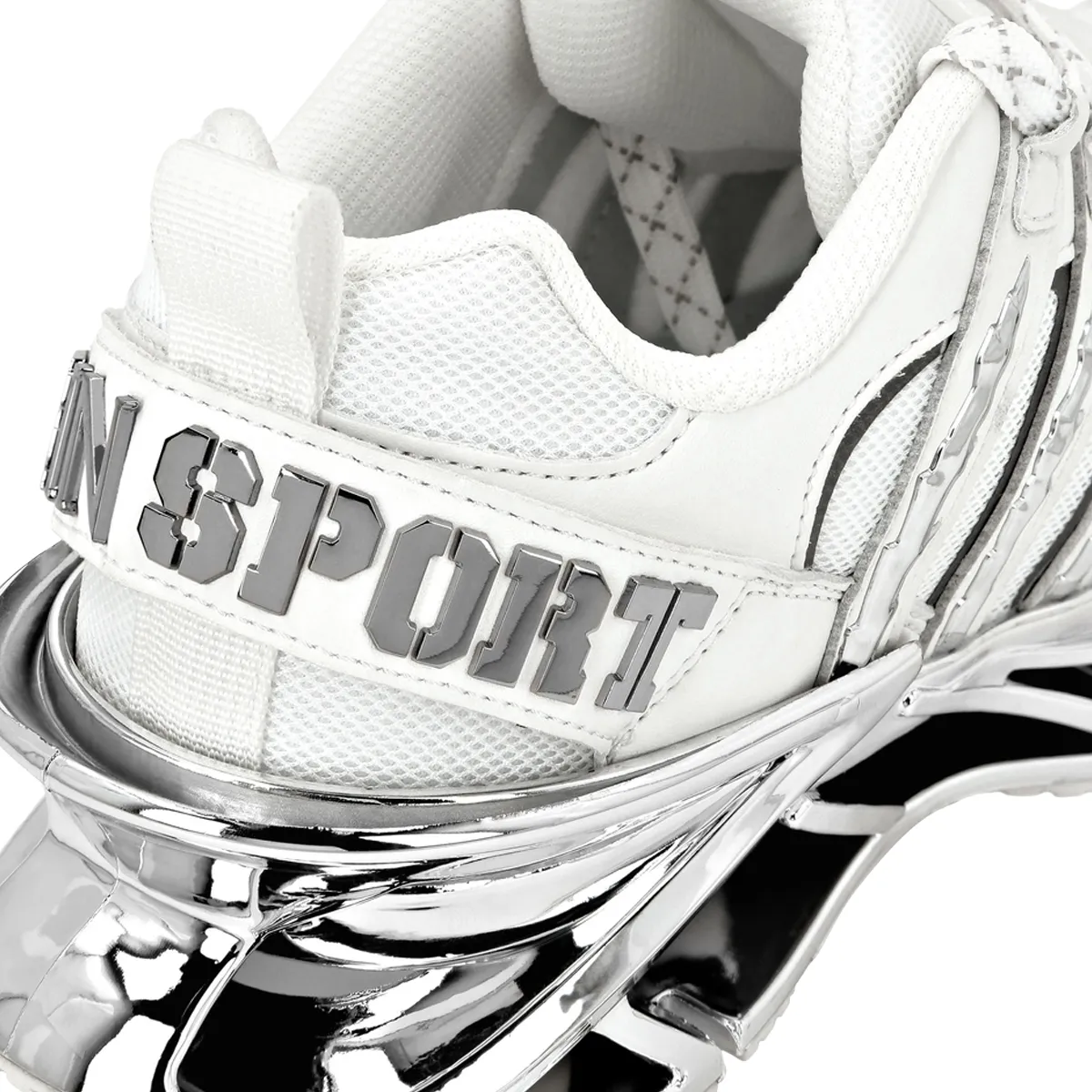 Futuristischer, klobiger Runner-Sneaker in Weiß