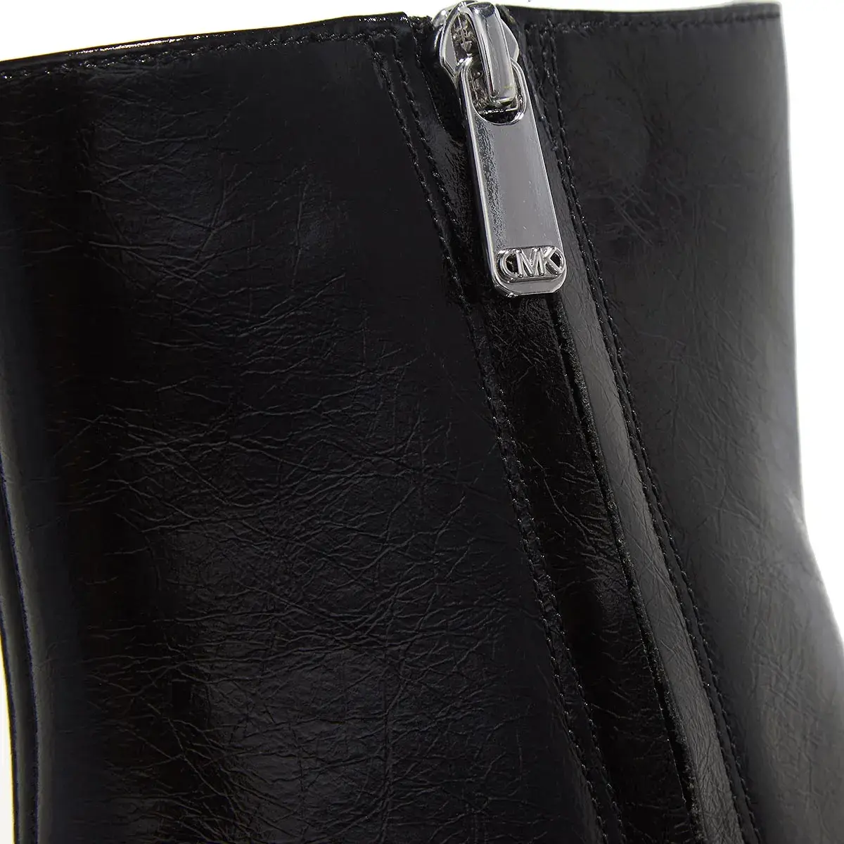 Schwarze Lackleder Stiefeletten mit Blockabsatz