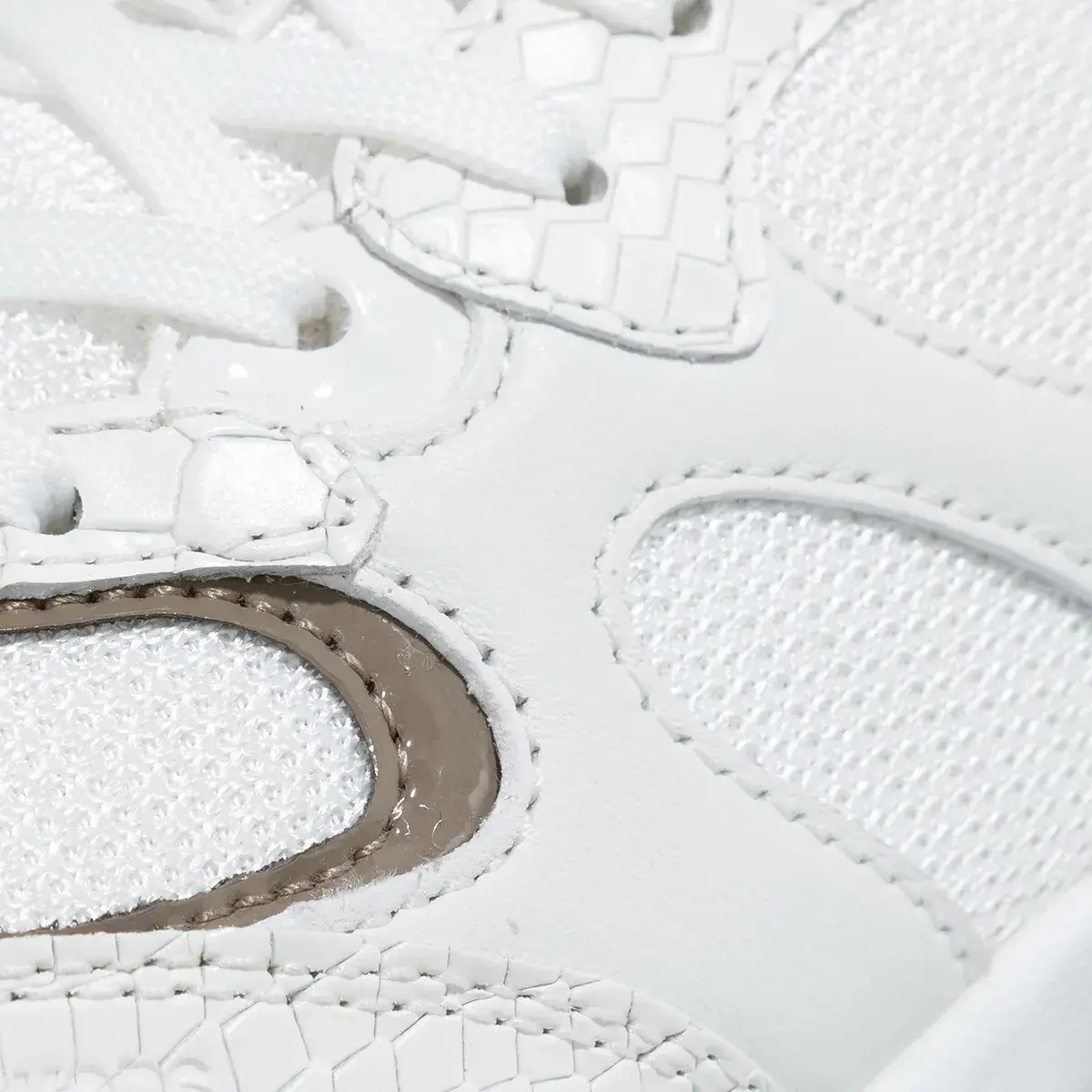 Moderne weiße Fashion-Sneakers Riley Trainer