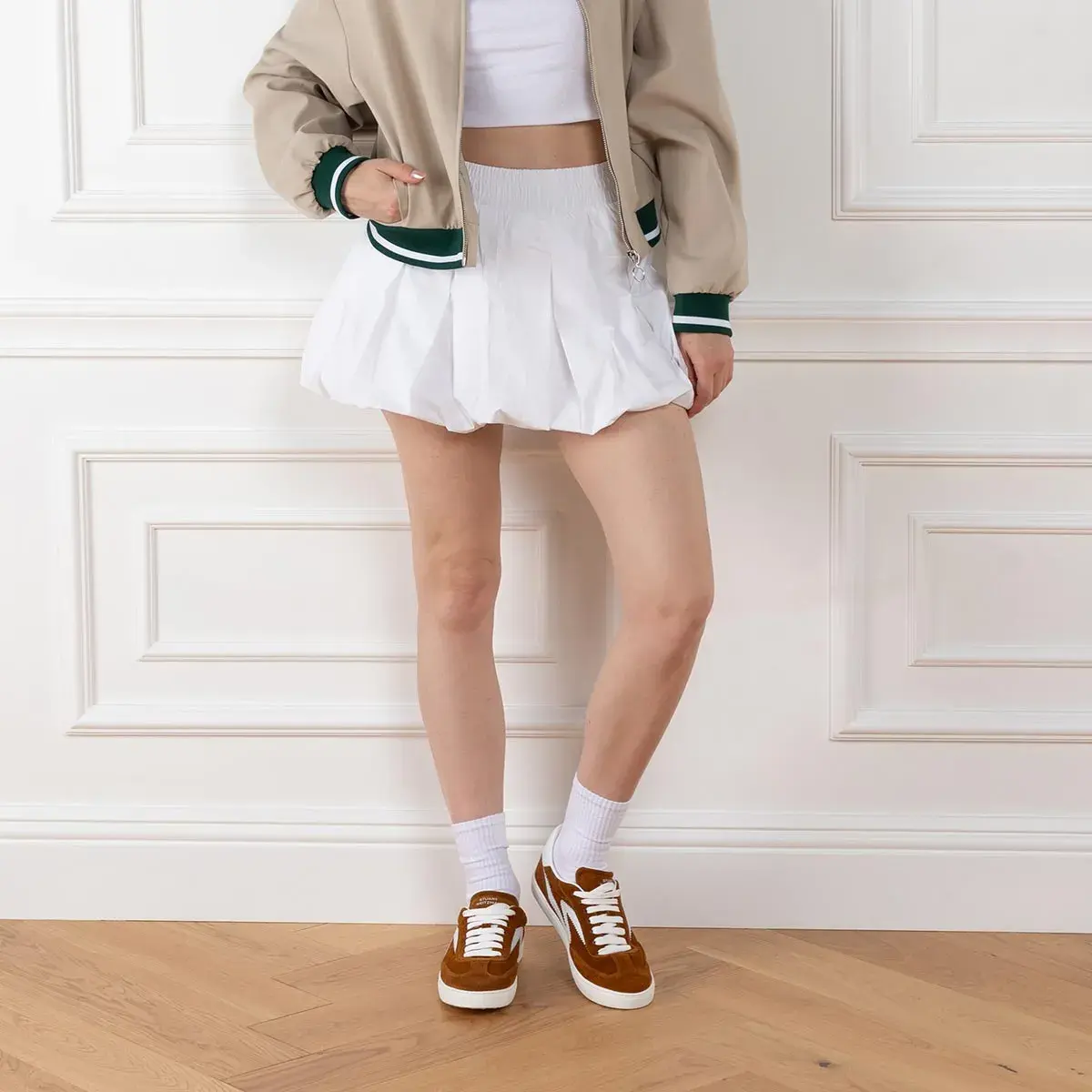 Wildleder-Sneaker mit niedrigem Schaft