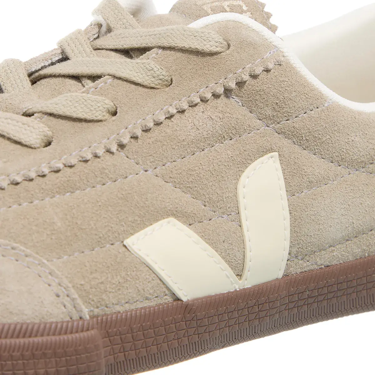 Wildleder Low-Top Court Sneaker