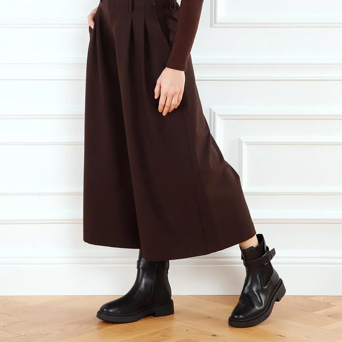 Schnallen-Stiefeletten aus Leder