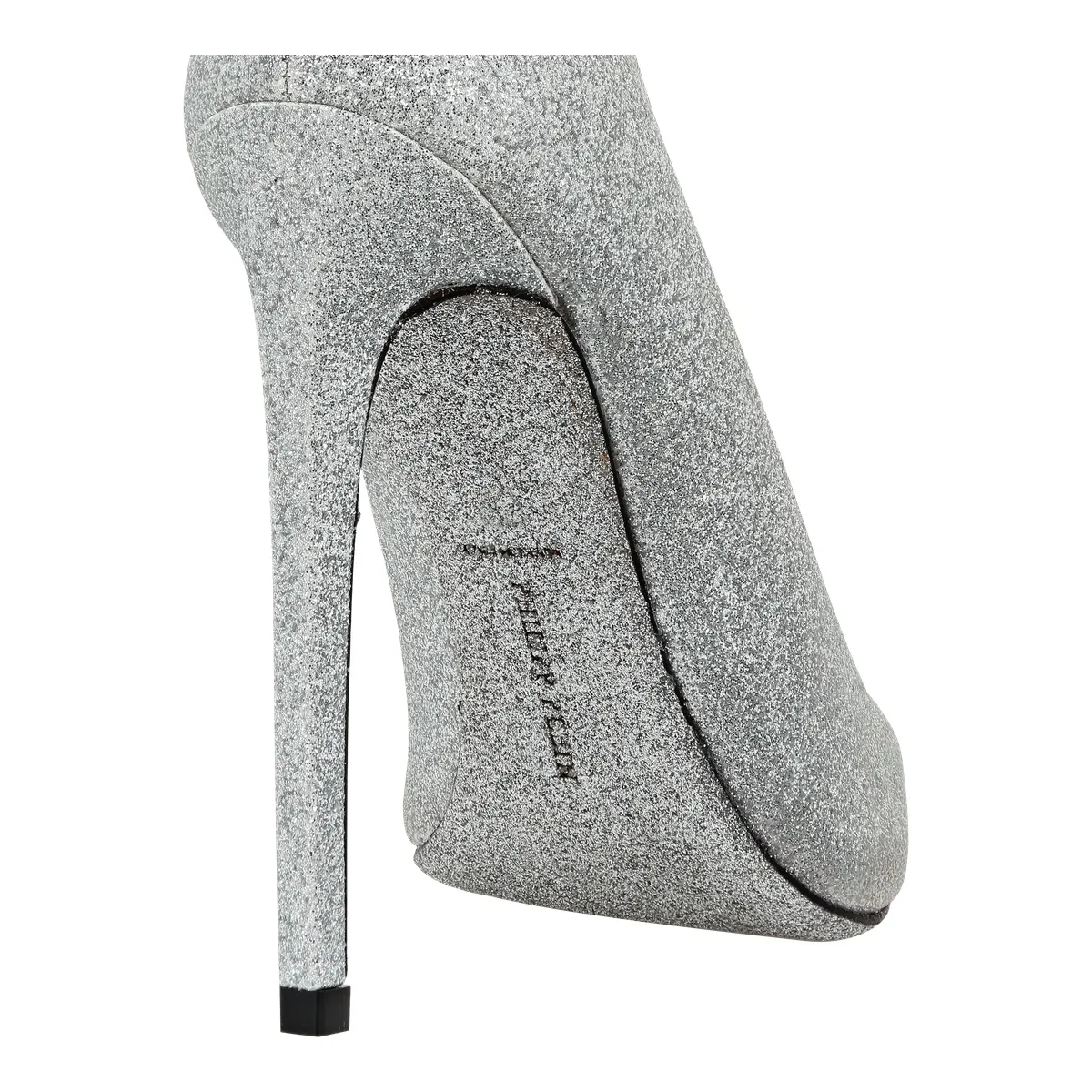 Funkelnde silberne Pumps mit spitzer Zehenpartie