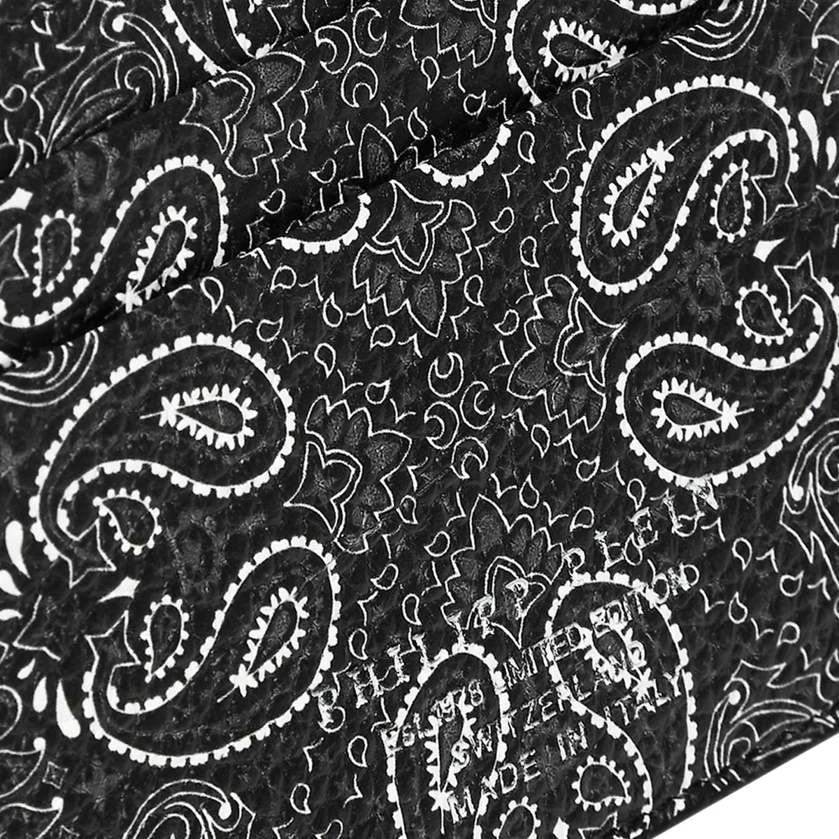 Kartenetui aus Leder mit Paisley-Bandana-Muster