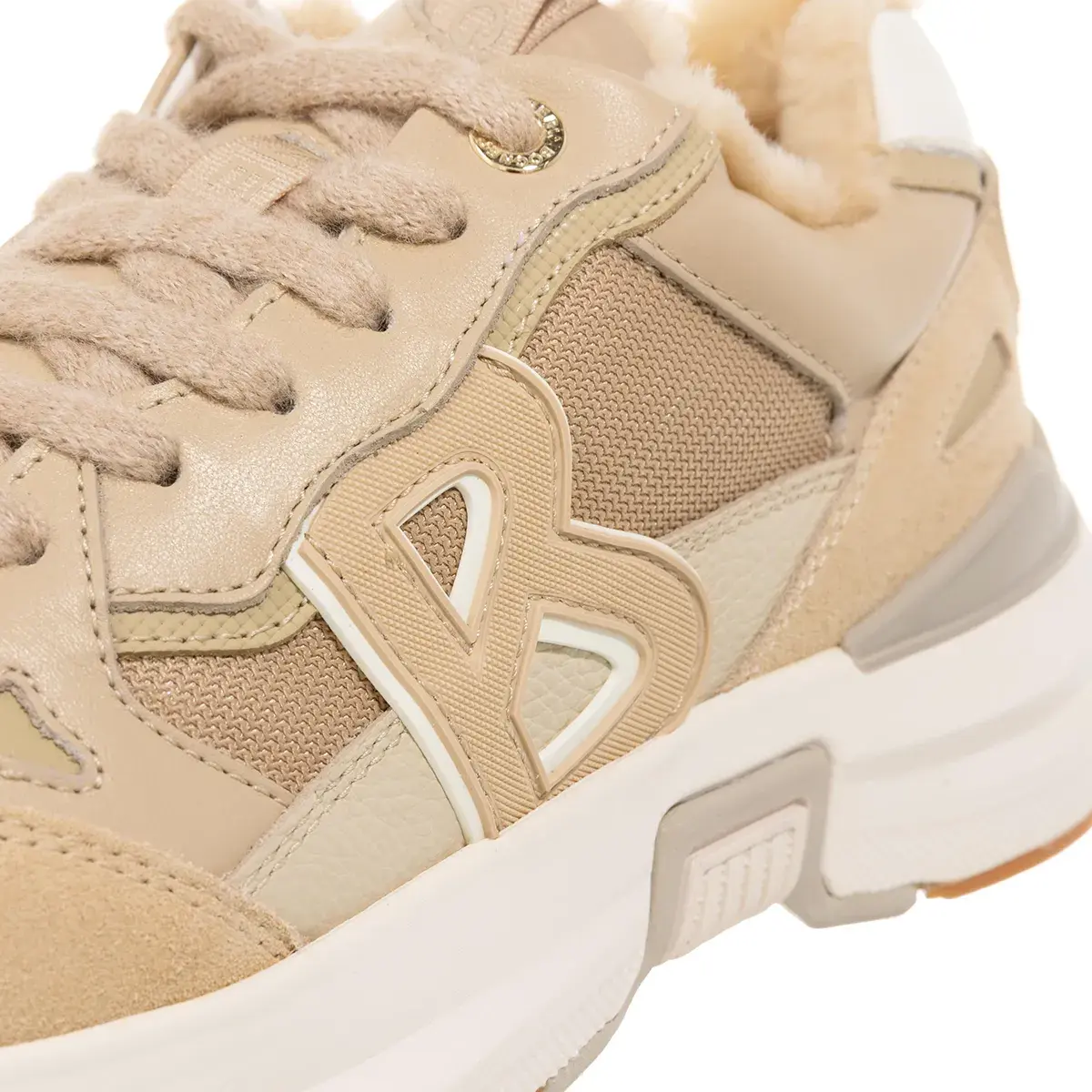 Beige Sneaker mit Shearling-Futter