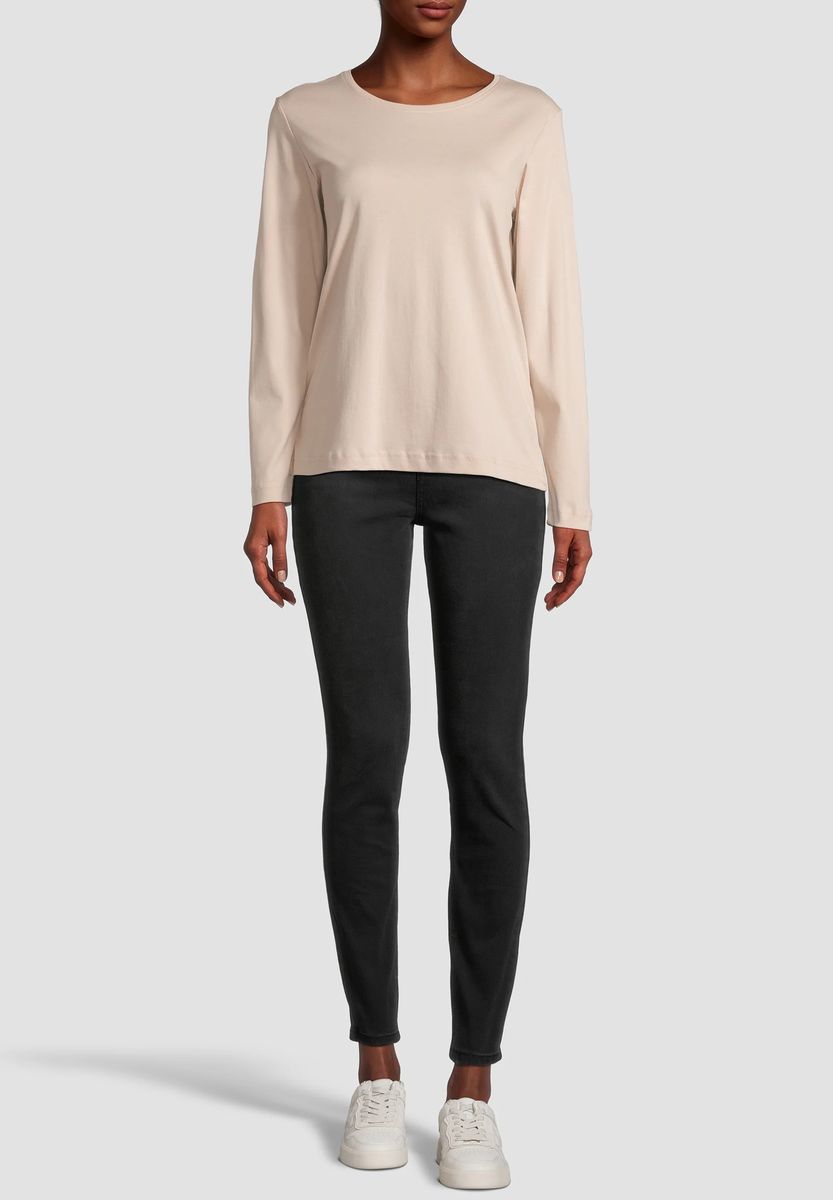 Lässiges beiges Langarmshirt
